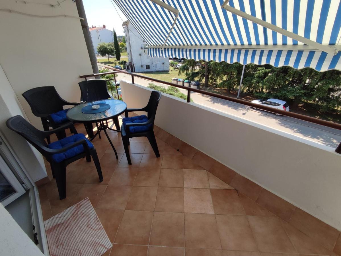 Apartment Tanja Porec Exterior photo